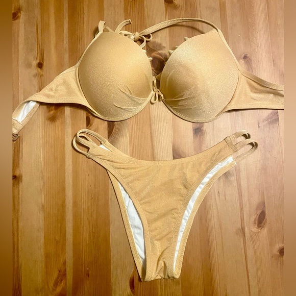 Victoria secret underwire Gold Bikini Set. Top size 38D and Large bottom NWOT - Picture 1 of 3